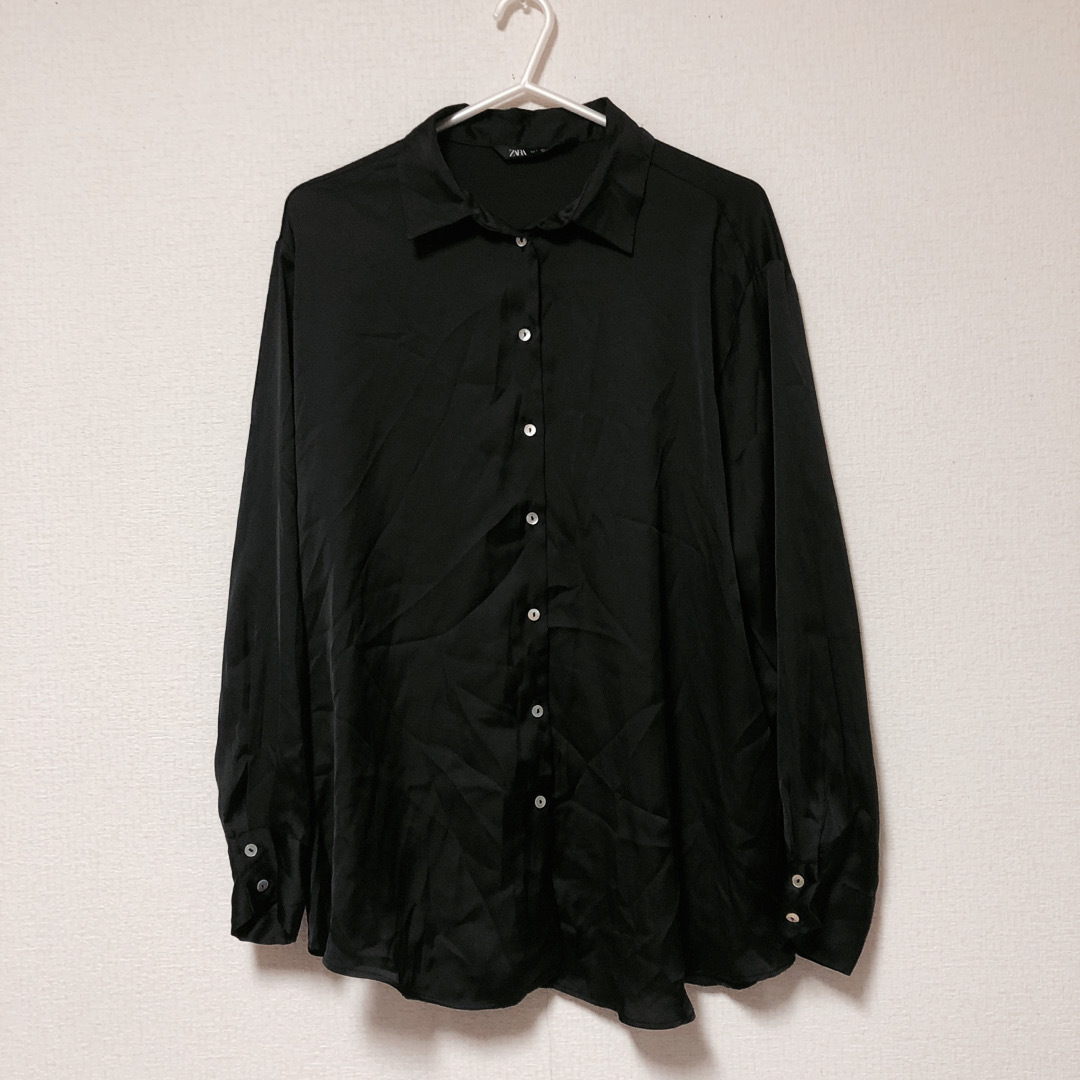 ZARA(ザラ)のZARA ベーシックサテンシャツ レディースのトップス(シャツ/ブラウス(長袖/七分))の商品写真