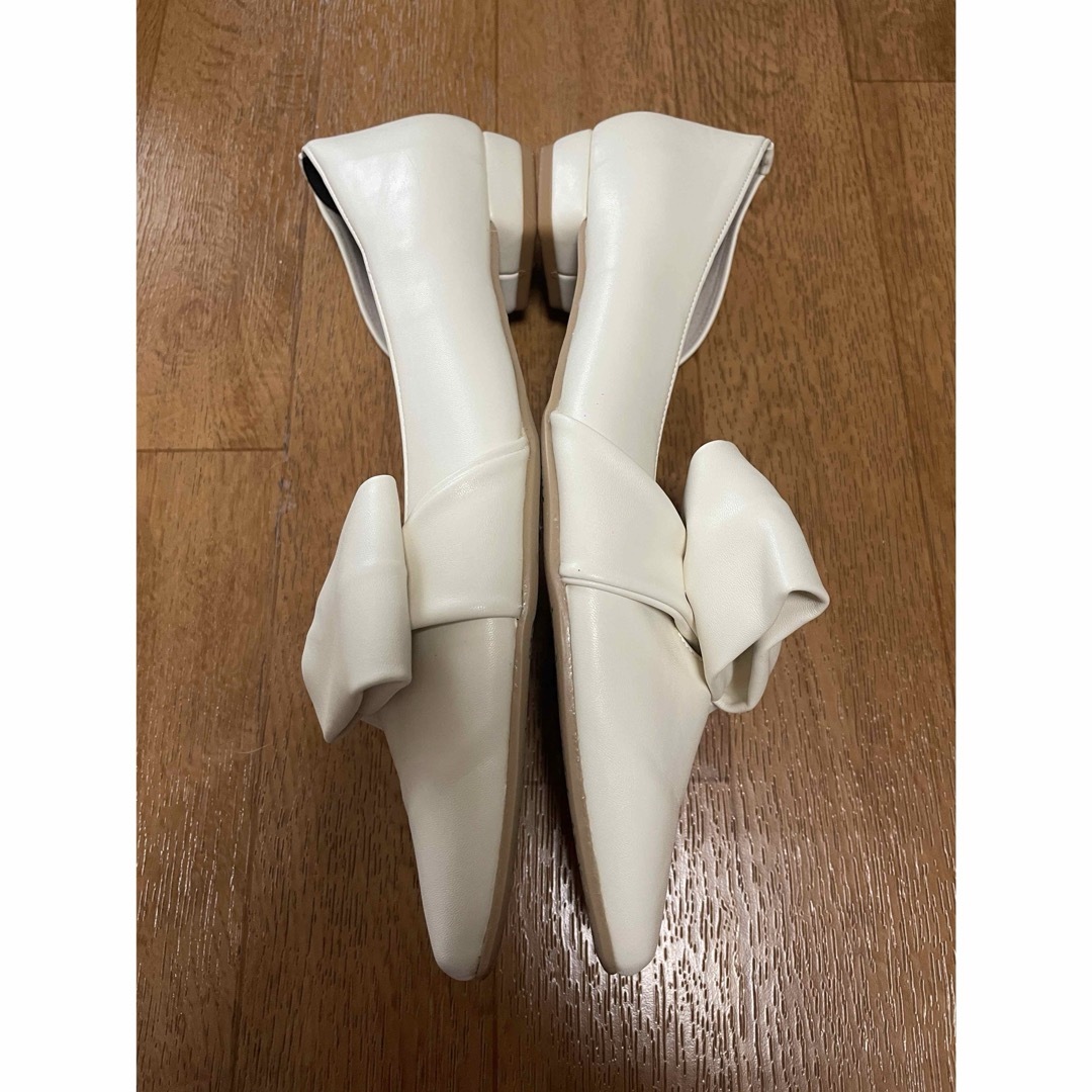 リボンサイドカットフラットパンプス レディースの靴/シューズ(ハイヒール/パンプス)の商品写真