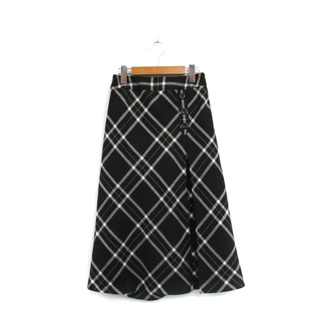 自由区(ジユウク)の自由区 オンワード樫山 フレア スカート ロング ボタン ウール チェック レディースのスカート(ロングスカート)の商品写真