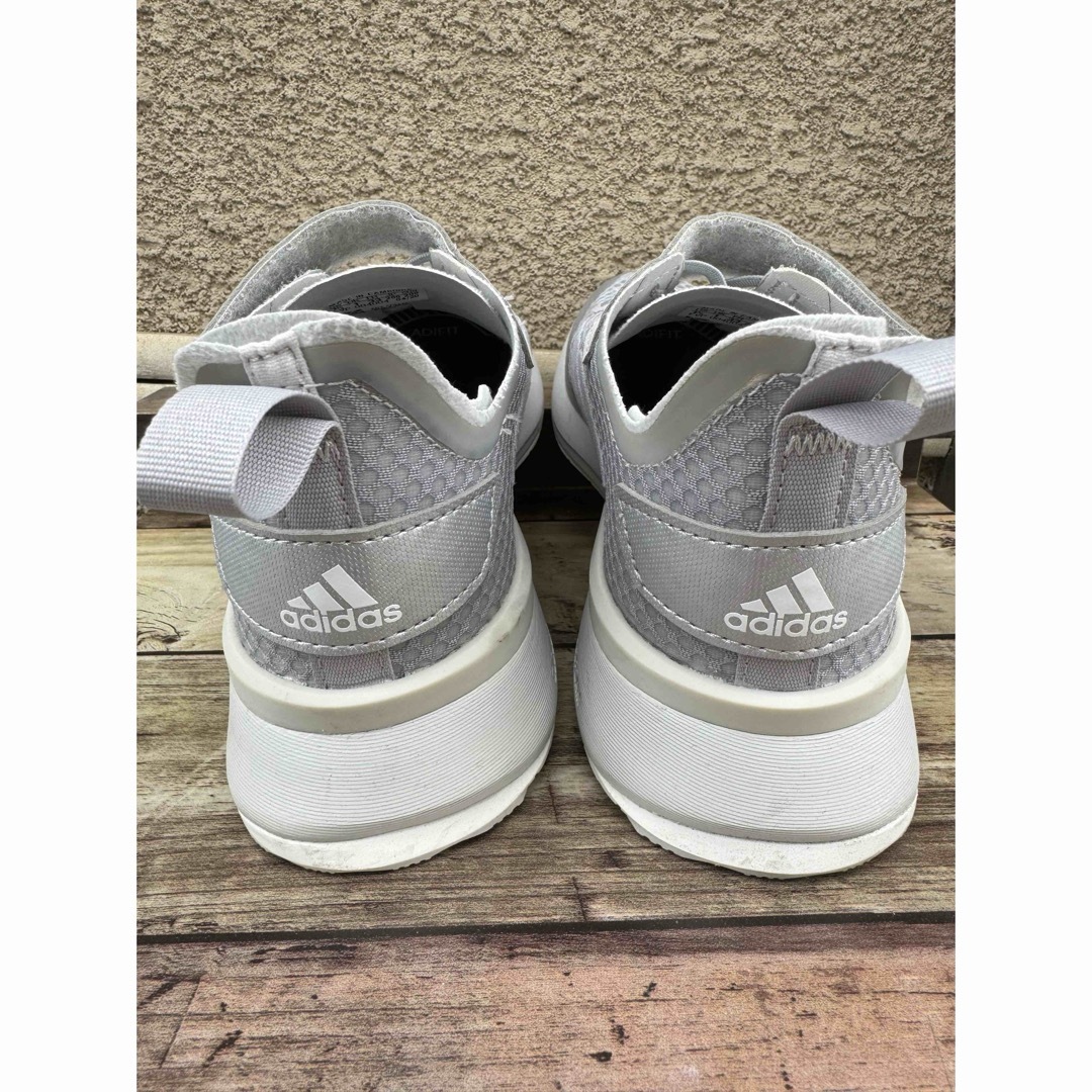 adidas(アディダス)のadidas CLOUDFOAM COMFORT キッズ/ベビー/マタニティのキッズ靴/シューズ(15cm~)(スニーカー)の商品写真