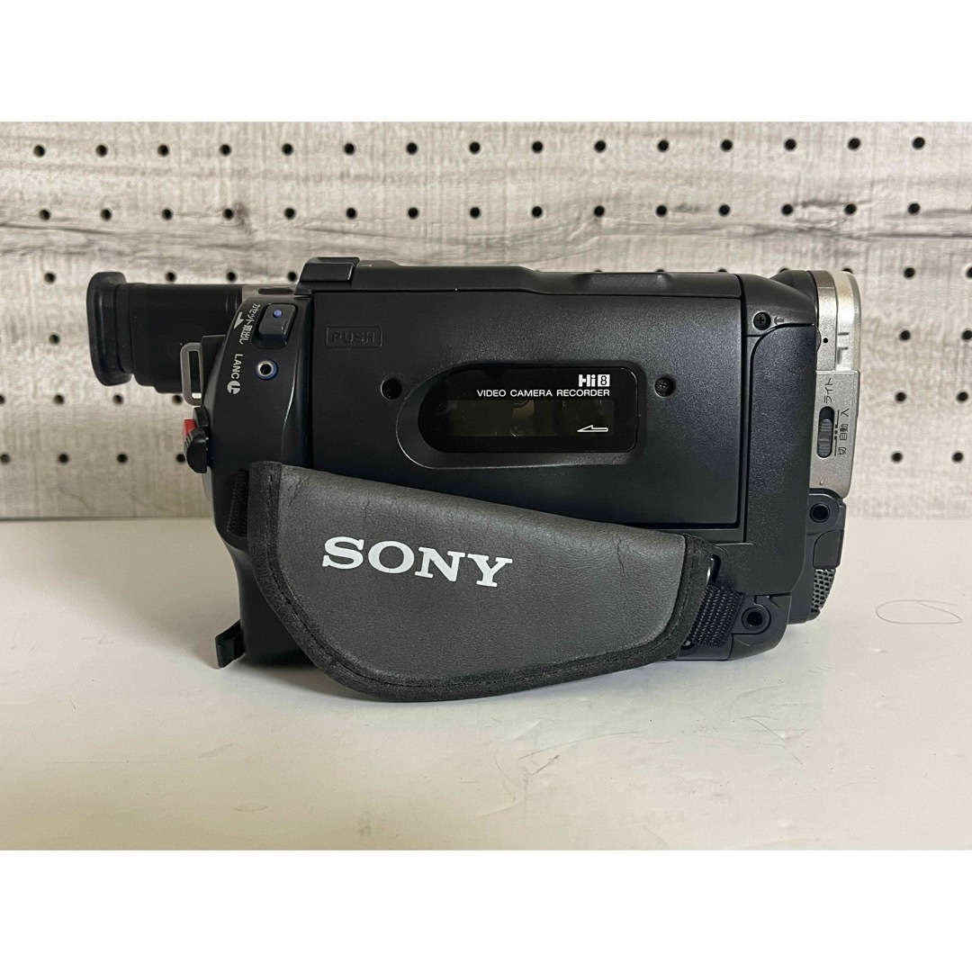 SONY(ソニー)のSONY ビデオカメラ CCD-TRV80 スマホ/家電/カメラのカメラ(ビデオカメラ)の商品写真