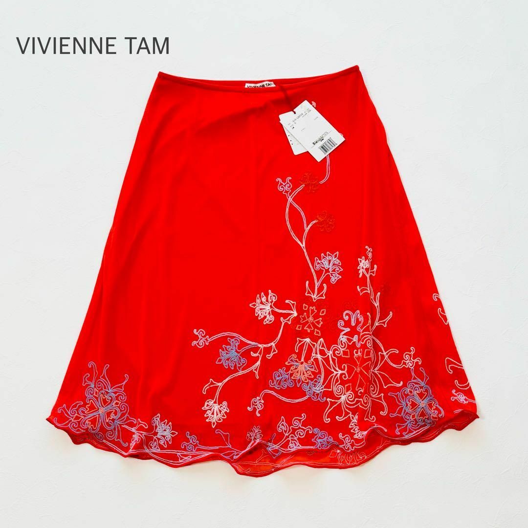 VIVIENNE TAM(ヴィヴィアンタム)の新品 VIVIENNE TAM パワーネットスカート ひざ丈 花 刺繍 赤 レディースのスカート(ひざ丈スカート)の商品写真