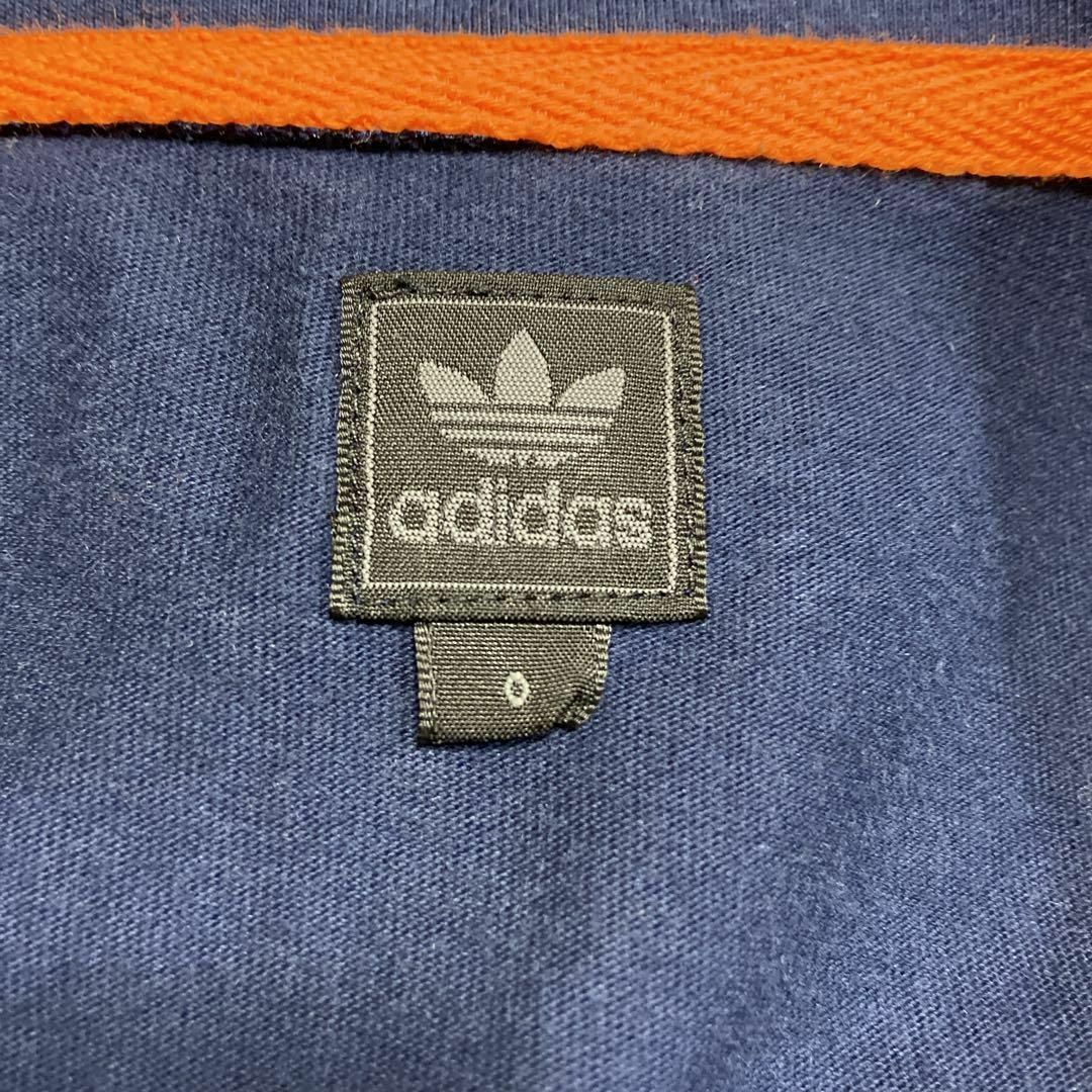 adidas(アディダス)の【ワンポイント刺繍ロゴ、ポロシャツ】adidasネイビーオレンジストリートL メンズのトップス(ポロシャツ)の商品写真