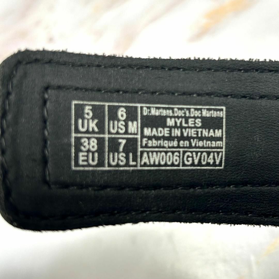 Dr.Martens(ドクターマーチン)の【良品】ドクターマーチン　サンダル　ブラック　MYLES UK5（24cm相当） レディースの靴/シューズ(サンダル)の商品写真