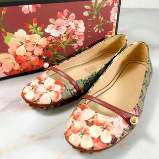 グッチ(Gucci)の【良品】グッチ　GGスプリーム×フラワー　フラットシューズ　パンプス　36サイズ(ハイヒール/パンプス)