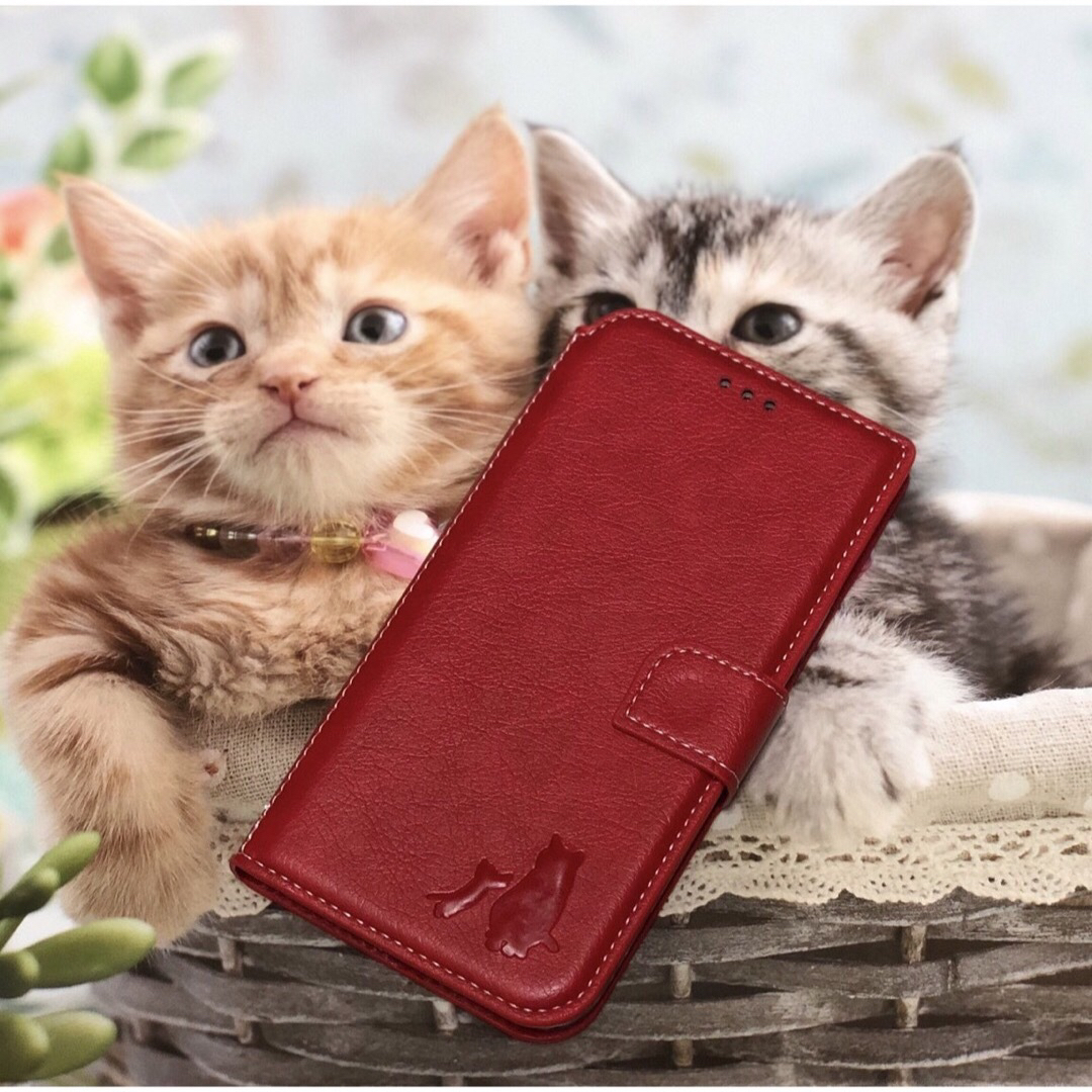 iPhone15ケース　手帳型　猫　耐衝撃　親子ネコ　２個で割引　新品　レッド スマホ/家電/カメラのスマホアクセサリー(iPhoneケース)の商品写真