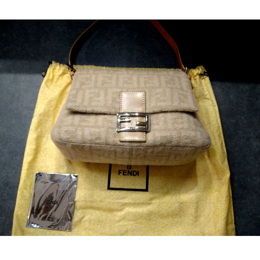 FENDI(フェンディ)の【希少】FENDI フェンディ ハンドバックバッグ  カシミア セカンド ポーチ レディースのバッグ(ショルダーバッグ)の商品写真