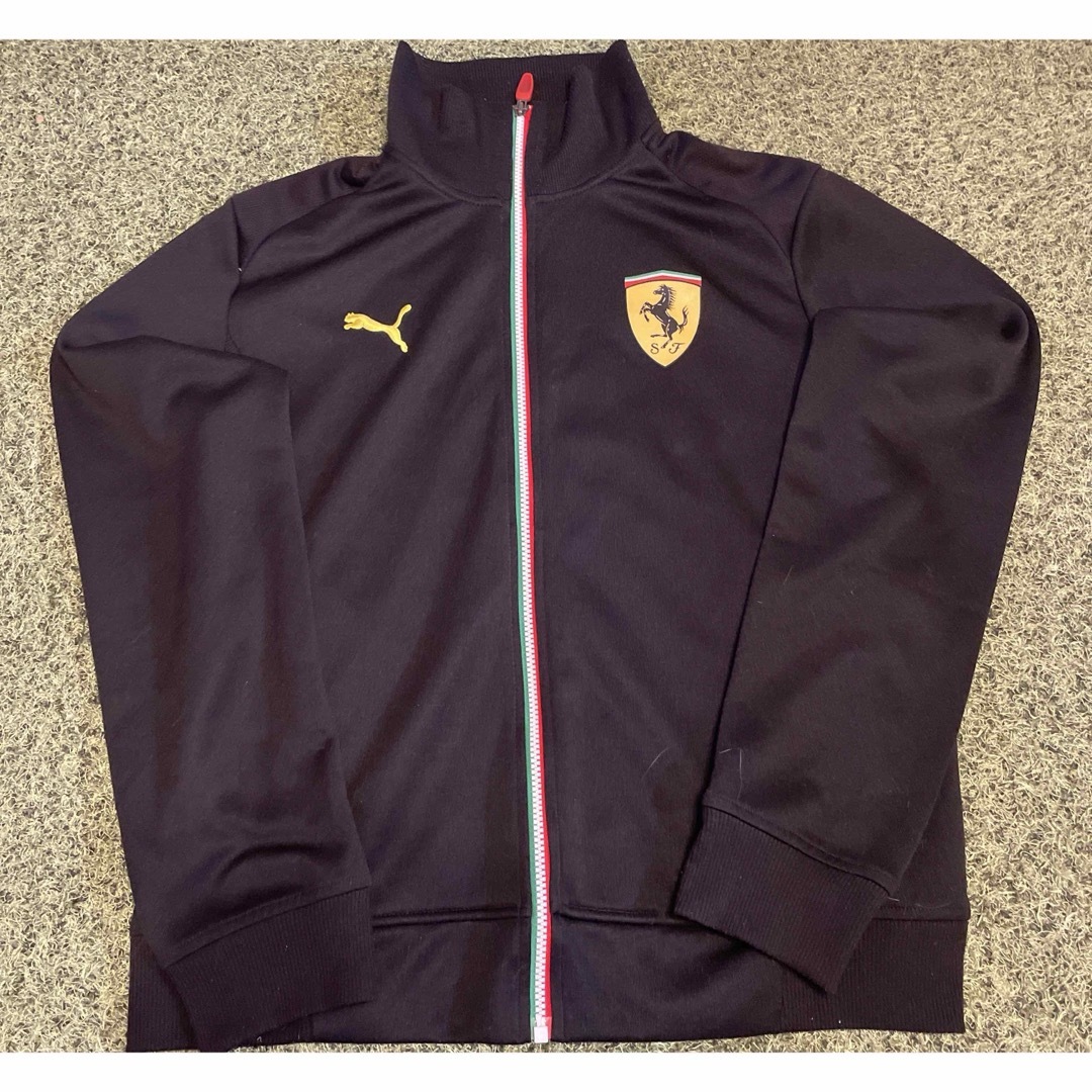 PUMA(プーマ)の『美品』　Ferrari 公式 トラックジャケット  プーマ ジャンパー 長袖 メンズのジャケット/アウター(ミリタリージャケット)の商品写真