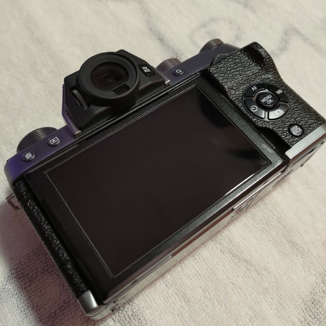 富士フイルム(フジフイルム)のシャッター2013回 FUJIFILM ミラーレス一眼 X-T100フジフイルム スマホ/家電/カメラのカメラ(ミラーレス一眼)の商品写真