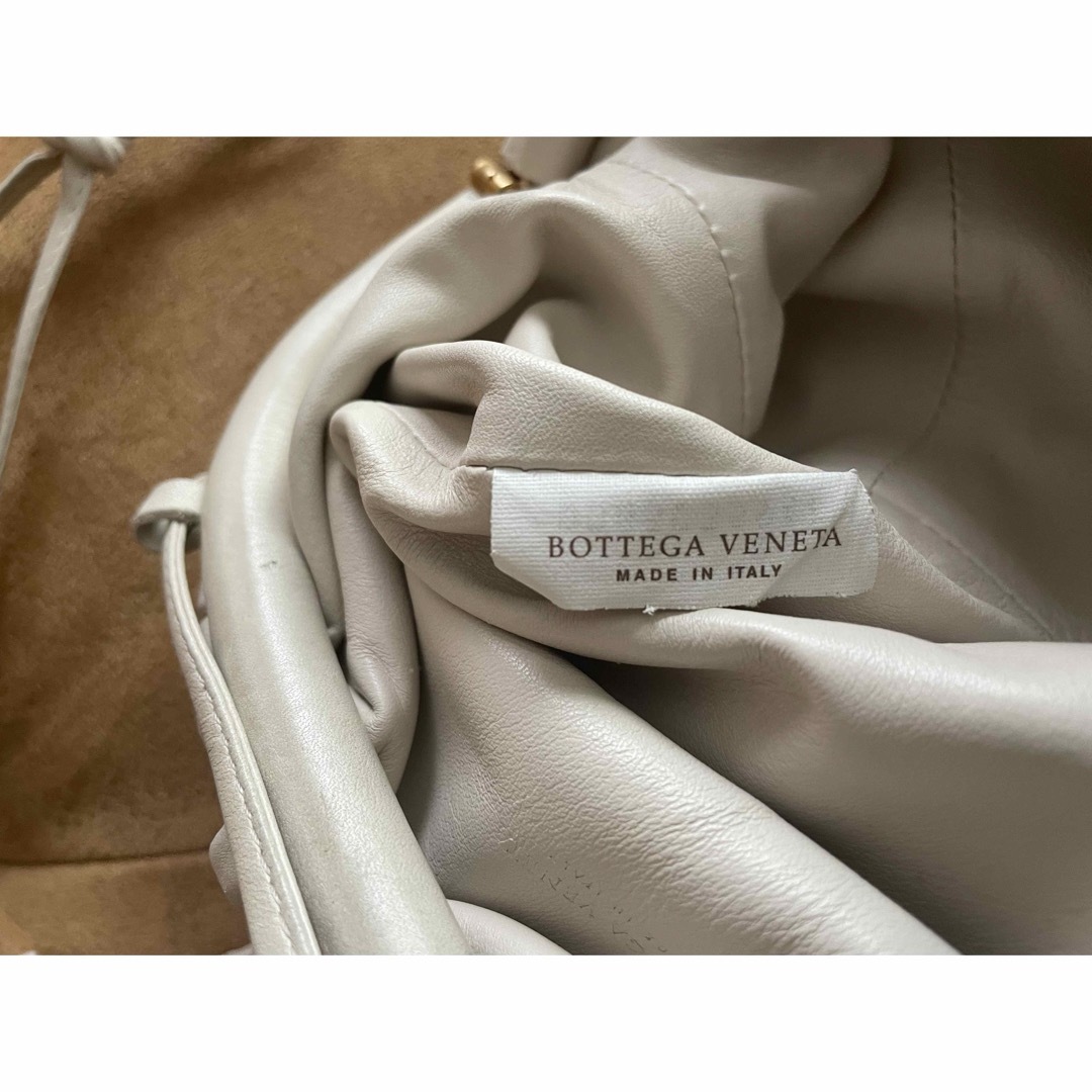 Bottega Veneta(ボッテガヴェネタ)のレア！美品Bottega Veneta ボッテガヴェネタ ザ ポーチ ミニ レディースのバッグ(ショルダーバッグ)の商品写真