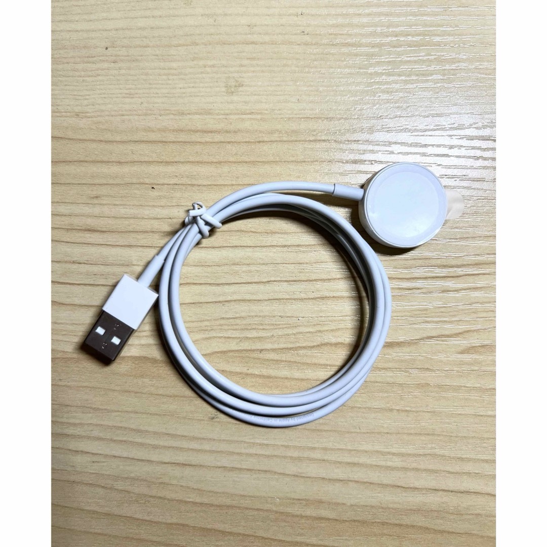 新品未使用-アップル 純正 Apple Watch ケーブル　タイプA スマホ/家電/カメラの生活家電(変圧器/アダプター)の商品写真