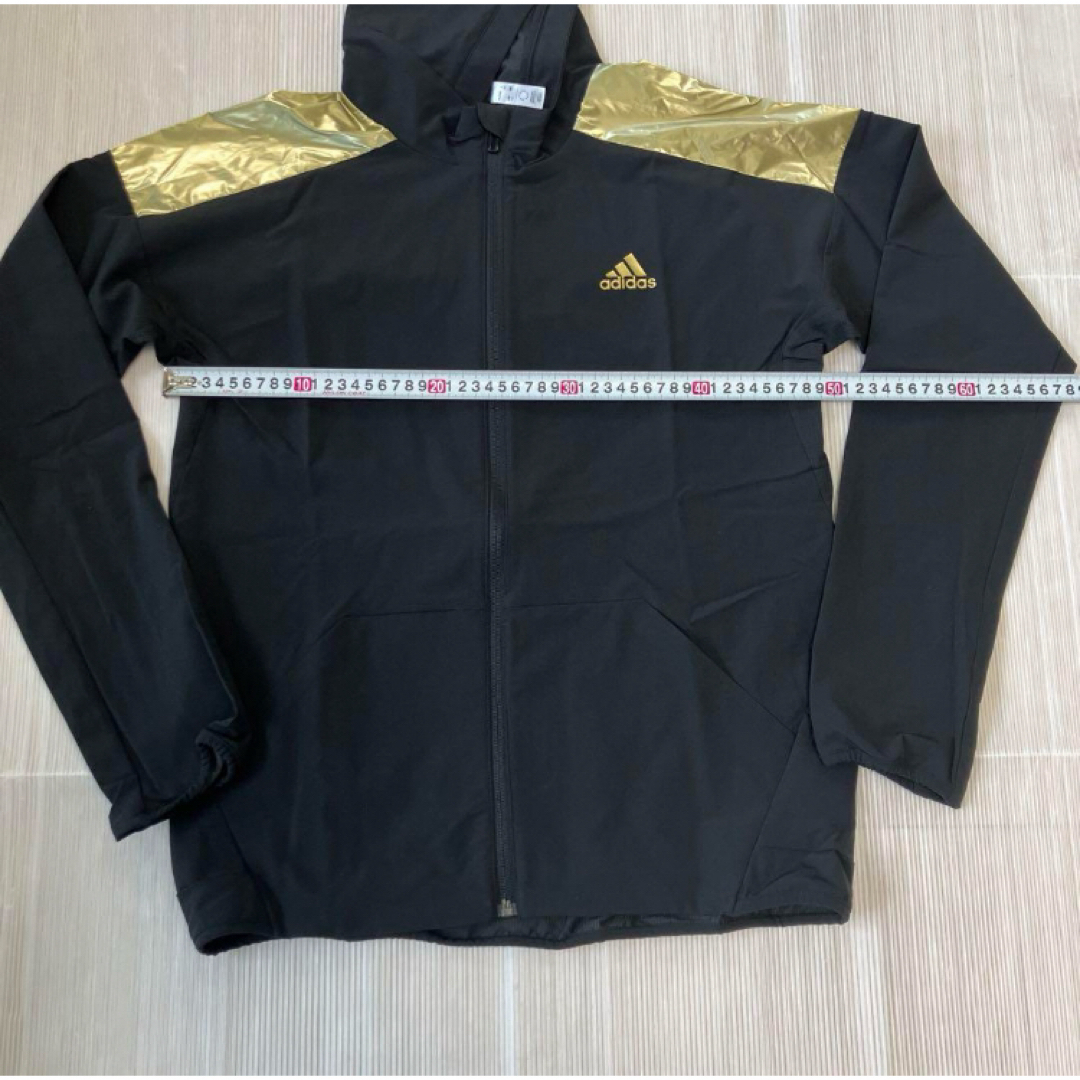 adidas(アディダス)の送料無料 新品 adidas ストレッチ ウーブンジャケット 160 キッズ/ベビー/マタニティのキッズ服男の子用(90cm~)(ジャケット/上着)の商品写真