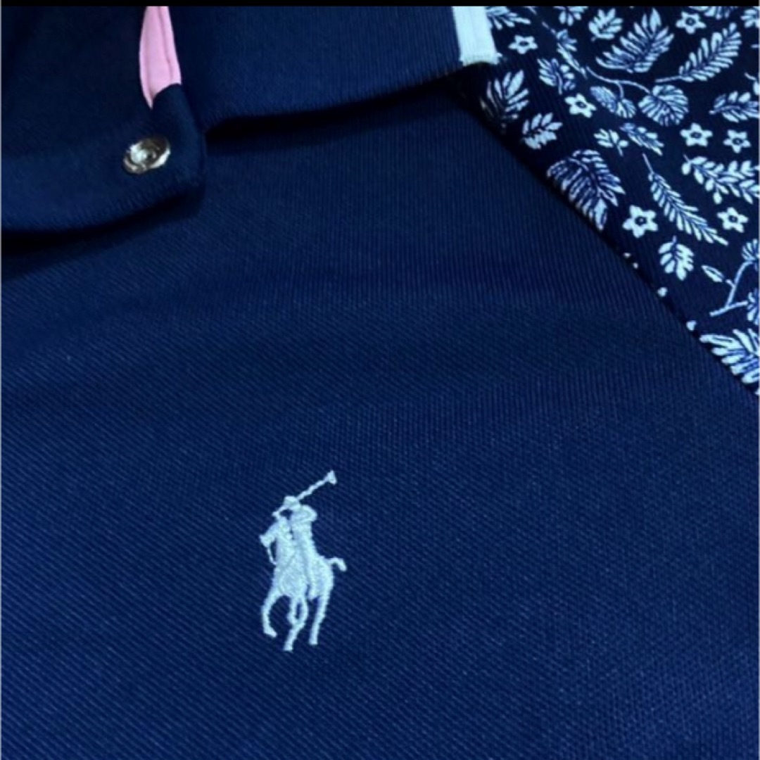 POLO RALPH LAUREN(ポロラルフローレン)のラルフローレンネイビー×花柄ポロ レディースのトップス(ポロシャツ)の商品写真