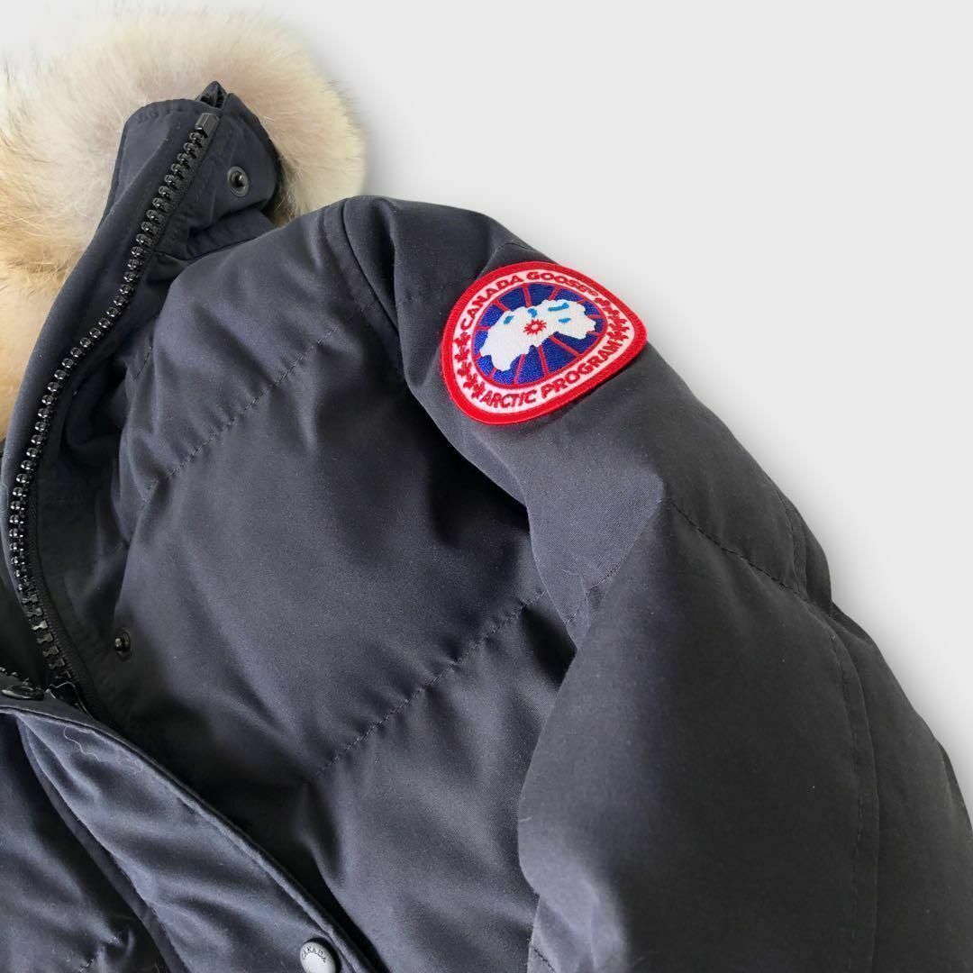 CANADA GOOSE(カナダグース)のカナダグースMackenzie ロングダウンコート 紺色2302JL サザビー レディースのジャケット/アウター(ロングコート)の商品写真