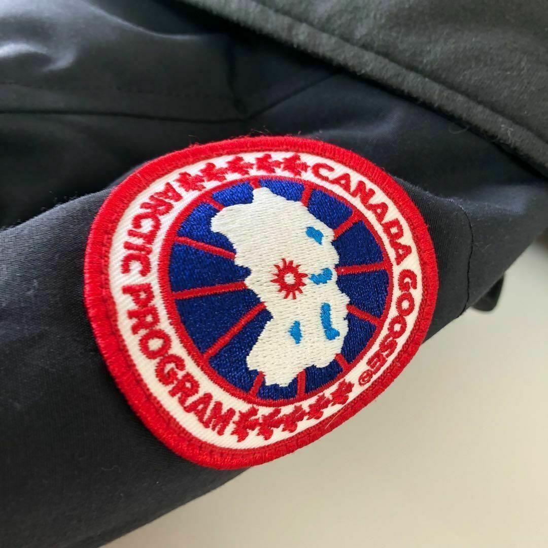 CANADA GOOSE(カナダグース)のカナダグースMackenzie ロングダウンコート 紺色2302JL サザビー レディースのジャケット/アウター(ロングコート)の商品写真