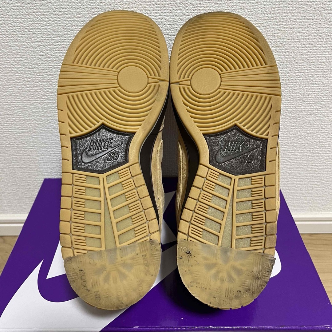 NIKE(ナイキ)のNike SB Dunk Low Pro Wheat メンズの靴/シューズ(スニーカー)の商品写真