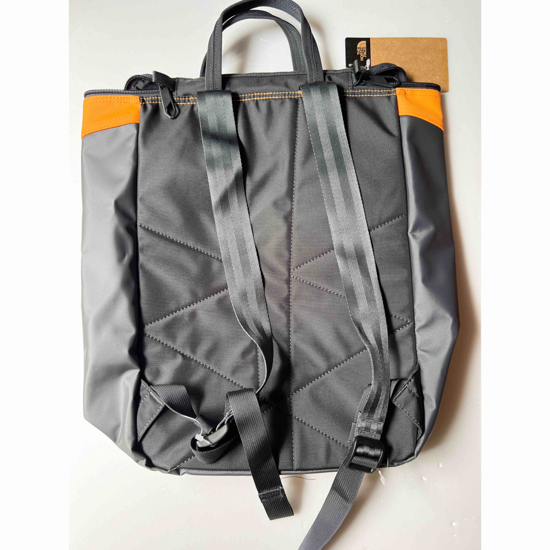 THE NORTH FACE(ザノースフェイス)の新品 ノースフェイス レアカラー BCベースキャンプヒューズボックストート メンズのバッグ(バッグパック/リュック)の商品写真