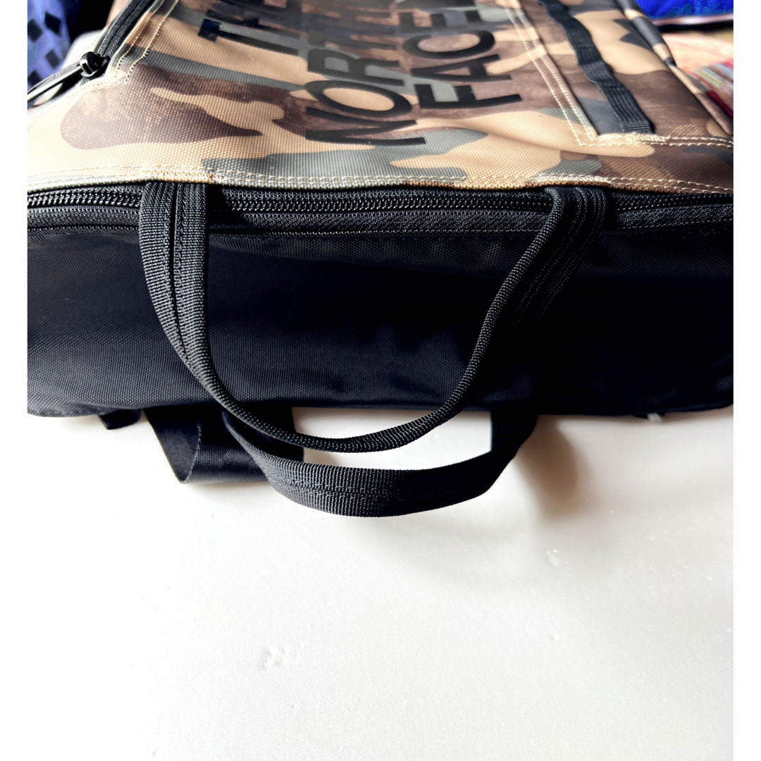 THE NORTH FACE(ザノースフェイス)の新品 ノースフェイス レアカラー BC ベースキャンプヒューズボックストート  メンズのバッグ(バッグパック/リュック)の商品写真