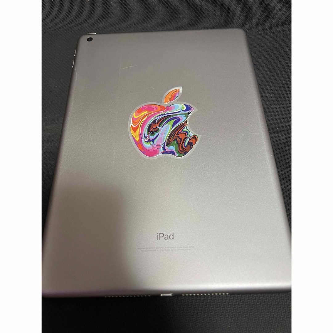iPad(アイパッド)のiPad 第6世代　32GB スマホ/家電/カメラのPC/タブレット(PC周辺機器)の商品写真