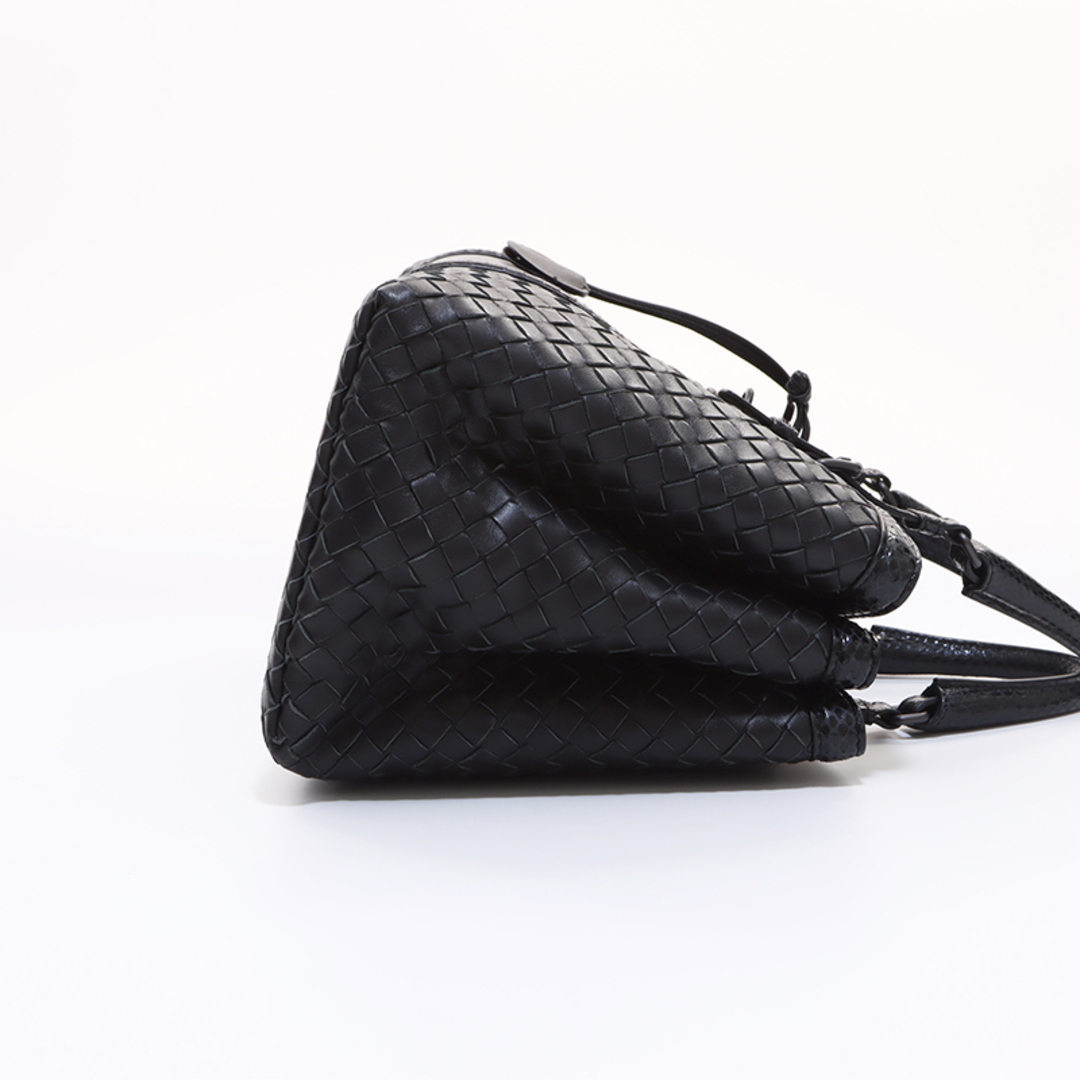 Bottega Veneta(ボッテガヴェネタ)のボッテガヴェネタ BOTTEGAVENETA レザー ハンドバッグ レディースのバッグ(ハンドバッグ)の商品写真