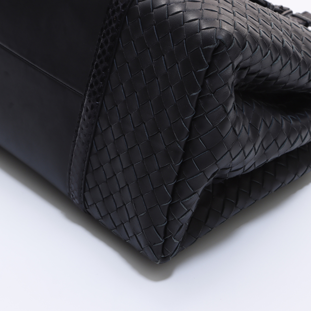 Bottega Veneta(ボッテガヴェネタ)のボッテガヴェネタ BOTTEGAVENETA レザー ハンドバッグ レディースのバッグ(ハンドバッグ)の商品写真