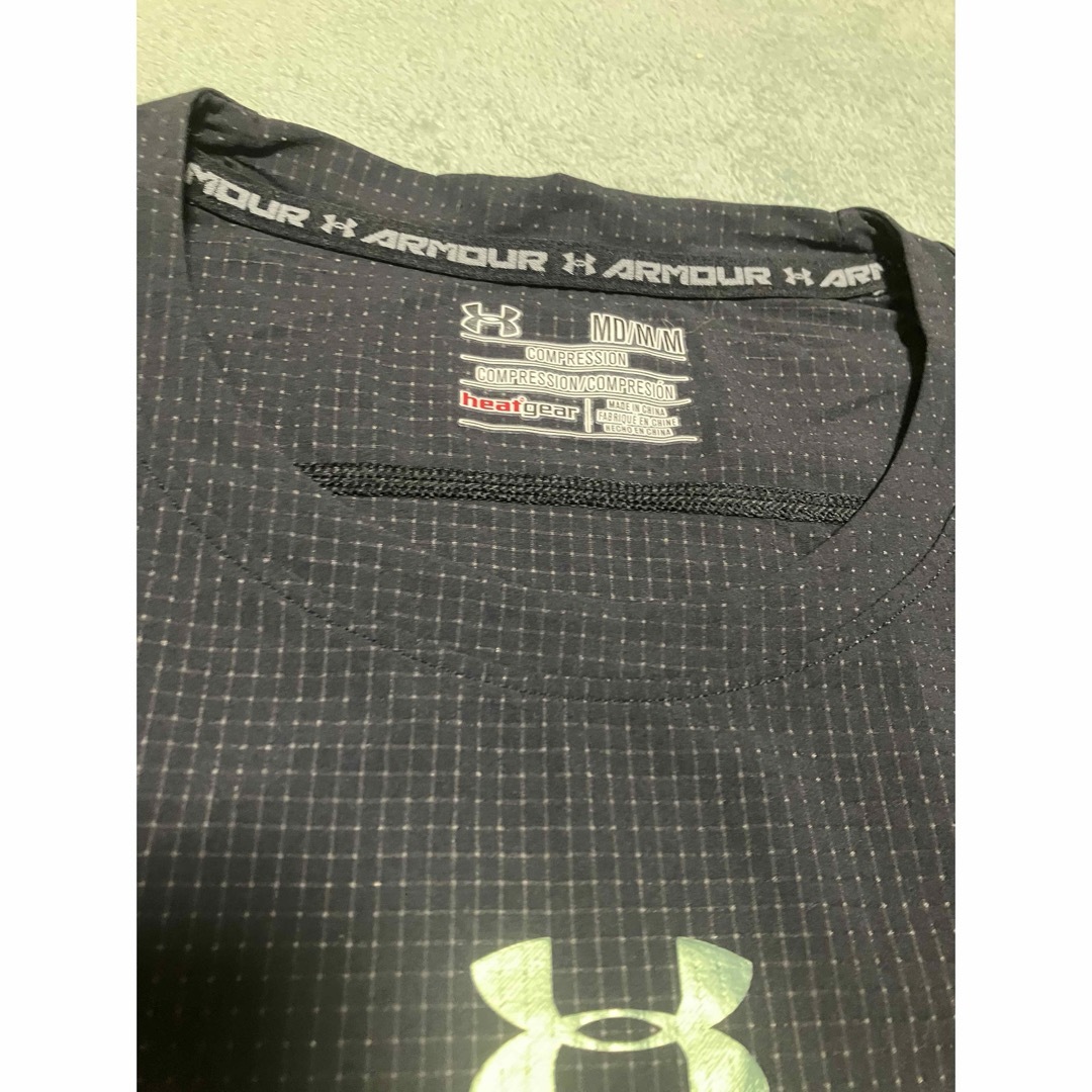 UNDER ARMOUR(アンダーアーマー)のアンダーアーマー  ヒートギア　コンプレショッンシャツ　黒④ メンズのトップス(Tシャツ/カットソー(半袖/袖なし))の商品写真