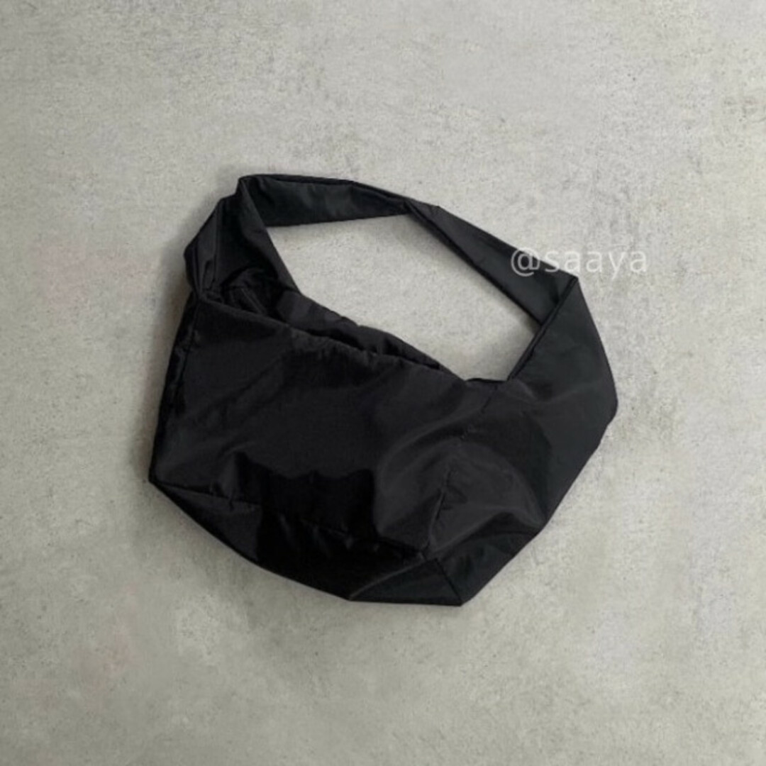 メッセンジャーショルダーバッグ 黒 レディース メンズ 無地 スポーティー 新品 レディースのバッグ(ショルダーバッグ)の商品写真