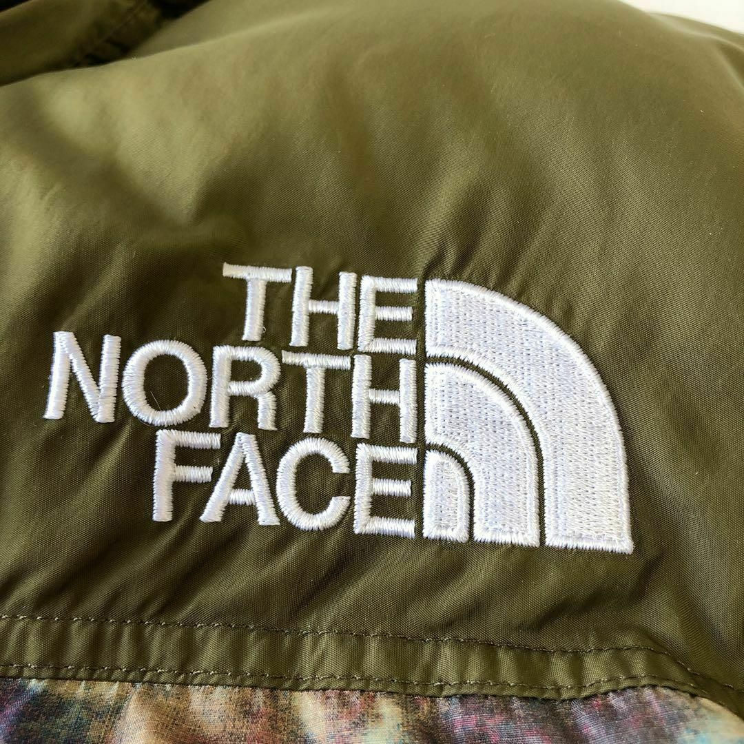 THE NORTH FACE(ザノースフェイス)のノースフェイス ダウン マルチカラー ND92235 総柄 ヌプシ　M〜L メンズのジャケット/アウター(ダウンジャケット)の商品写真