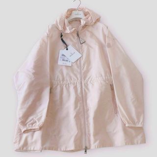 MONCLER - 美品　モンクレール MONCLER ナイロンコート ピンクフード 長袖 WETE