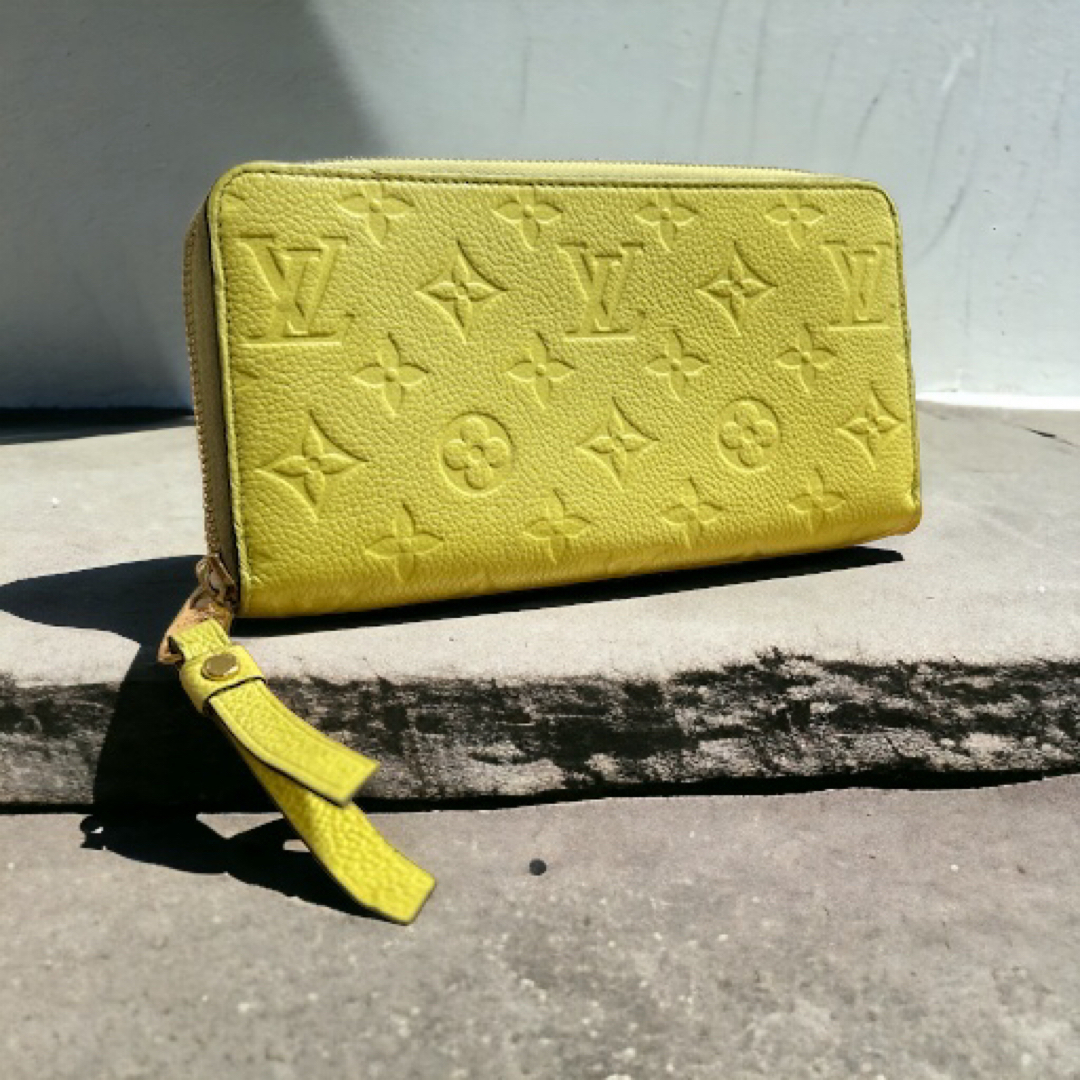 LOUIS VUITTON(ルイヴィトン)の【まゆ様専用】アンプラント☆ジッピーウォレット☆日本限定カラー レディースのファッション小物(財布)の商品写真