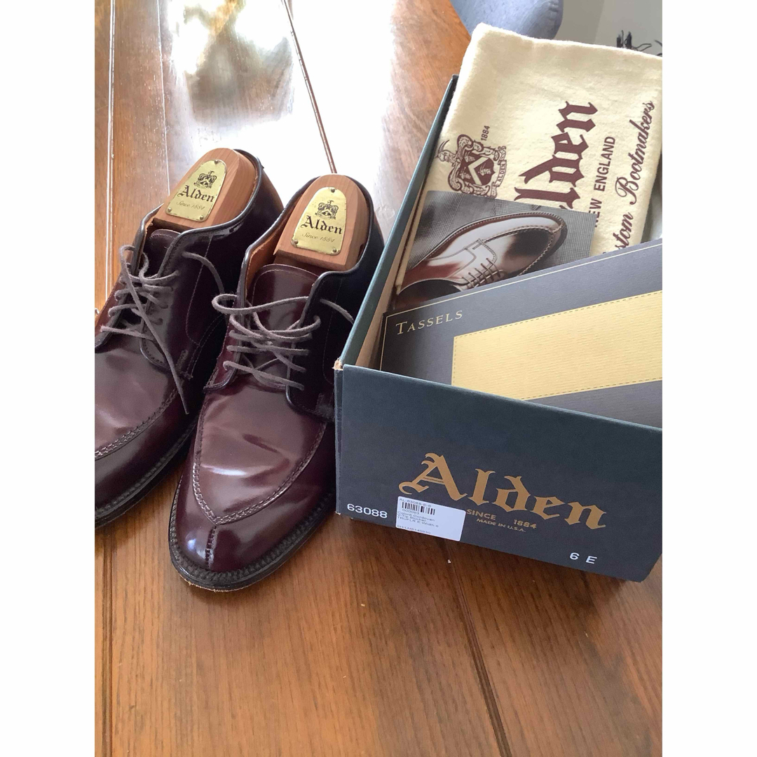 Alden(オールデン)のALDEN オールデン タッセルズ別注 63088 Vチップ  6E メンズの靴/シューズ(ドレス/ビジネス)の商品写真