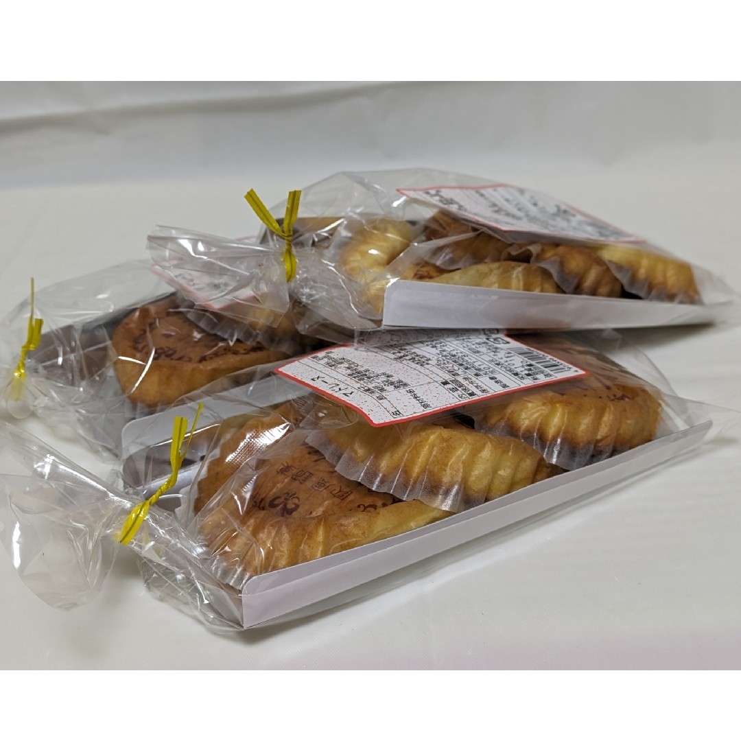 北海道　島川製菓　昭和レトロ　マドレーヌ　3枚入り　3袋 食品/飲料/酒の食品(菓子/デザート)の商品写真