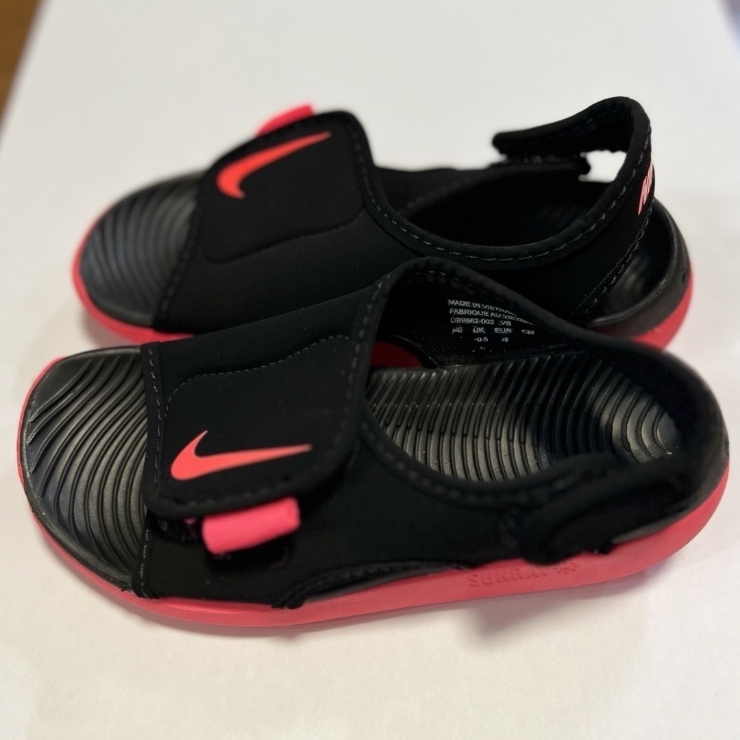 NIKE(ナイキ)のNIKE サンダル 17㎝ ナイキ 美品 キッズ/ベビー/マタニティのキッズ靴/シューズ(15cm~)(サンダル)の商品写真