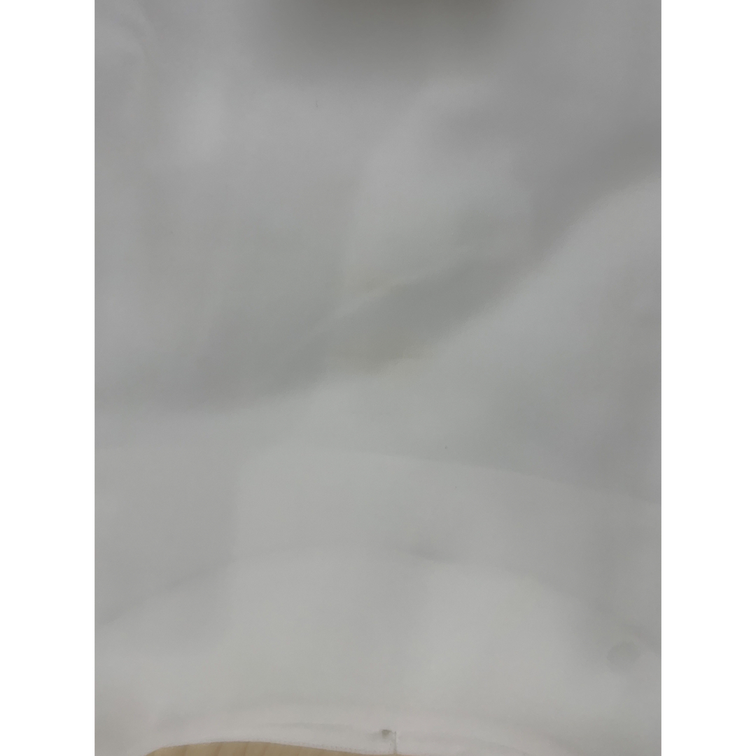 La TOTALITE(ラトータリテ)のラトータリテ サイドフリルブラウス　ピンクベージュ　La TOTALITE レディースのトップス(シャツ/ブラウス(半袖/袖なし))の商品写真