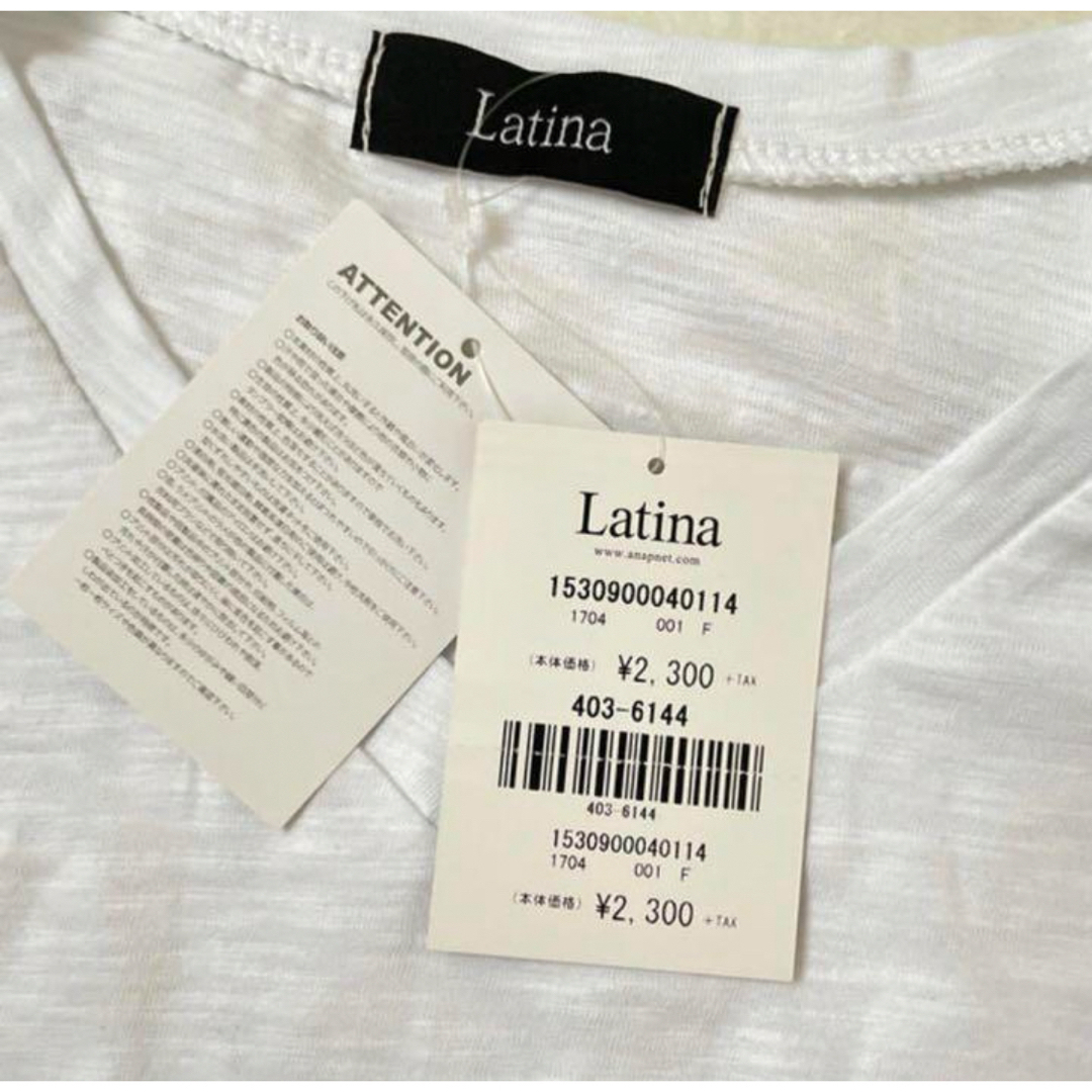 LATINA（ANAP）(ラティーナアナップ)の新品未使用　Tシャツ　LATINA ラティーナ　トップス  ダメージ　シンプル レディースのトップス(Tシャツ(半袖/袖なし))の商品写真