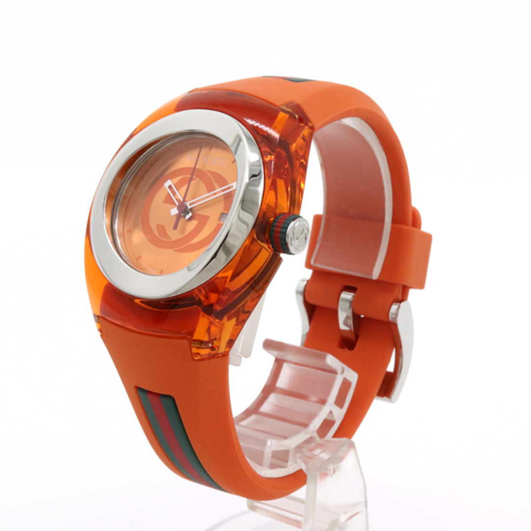 Gucci(グッチ)のグッチ シンク オレンジ文字盤 SS ラバー （12420496） レディースのファッション小物(腕時計)の商品写真