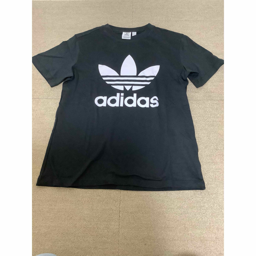 adidas(アディダス)の最終値下げ　adidas original アディダス　黒　tシャツ　新品　GW レディースのトップス(Tシャツ(半袖/袖なし))の商品写真