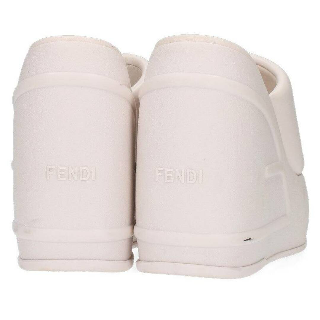 FENDI(フェンディ)のフェンディ  ファッションショー ラバーサンダル レディース 38 レディースの靴/シューズ(サンダル)の商品写真