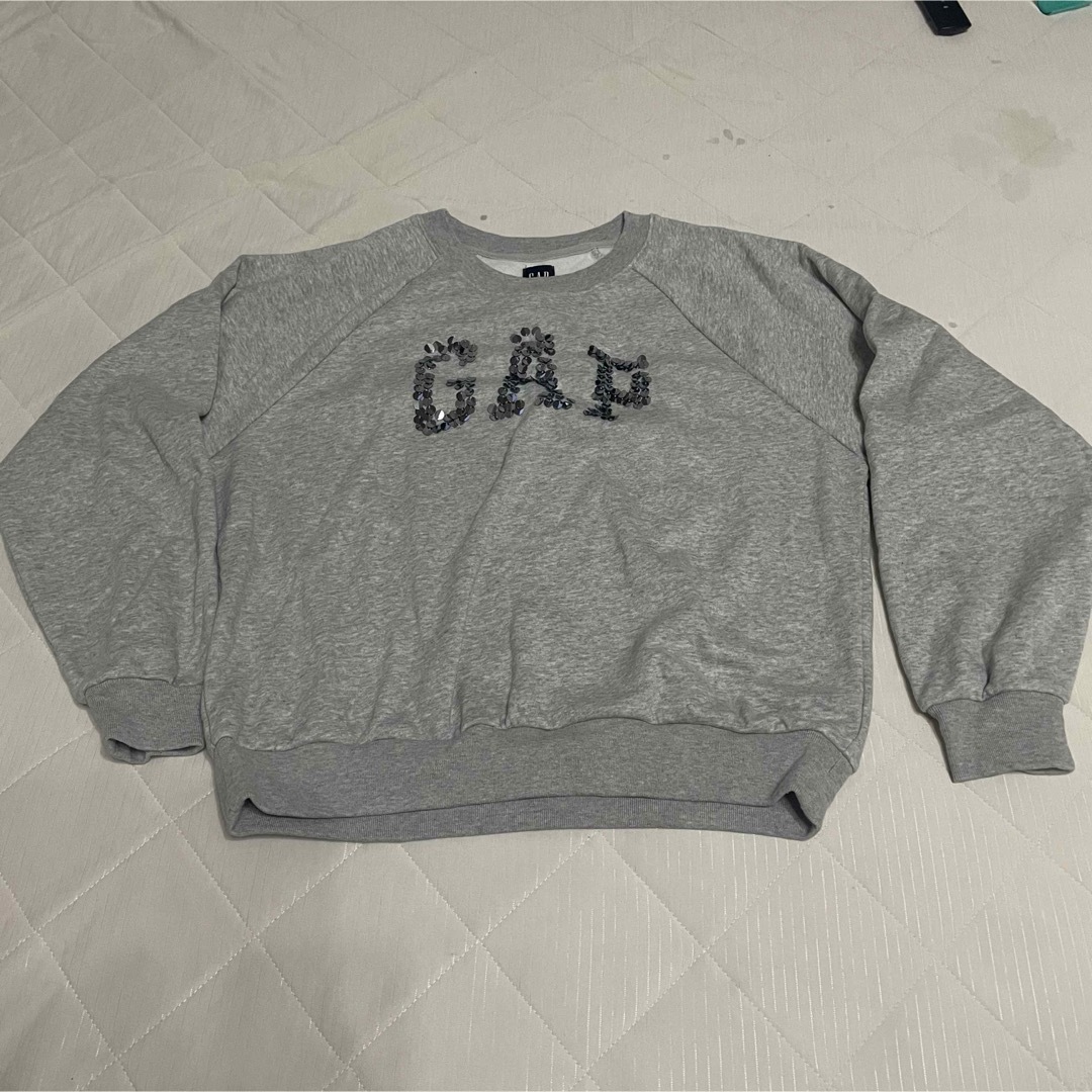 GAP(ギャップ)のギャップ　スパンコールトレーナー　M レディースのトップス(トレーナー/スウェット)の商品写真