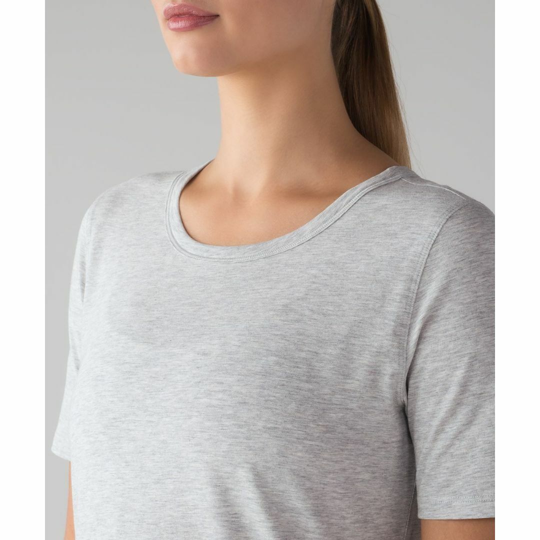 lululemon(ルルレモン)のルルレモン Lululemon Love Tee Crew II サイズ2or4 レディースのトップス(Tシャツ(半袖/袖なし))の商品写真