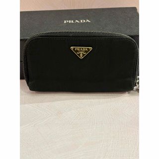 プラダ(PRADA)の#プラダキーケース#ユニセックス#三角プレート#サフィアーノレザー#ナイロン(キーケース)