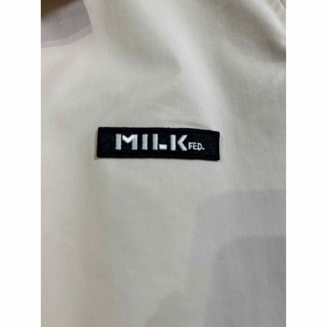 MILKFED.(ミルクフェド)の【MILKFED】ミルクフェド ナイロンジャケット 白 ビッグロゴ レディースのジャケット/アウター(ブルゾン)の商品写真