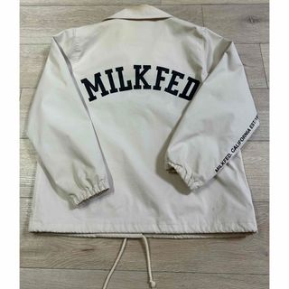 ミルクフェド(MILKFED.)の【MILKFED】ミルクフェド ナイロンジャケット 白 ビッグロゴ(ブルゾン)