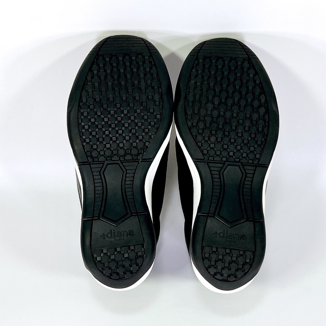 DIANA(ダイアナ)の【新品未使用】ダイアナ ＋diana ヒールアップ スニーカー 黒 白 22.5 レディースの靴/シューズ(スニーカー)の商品写真