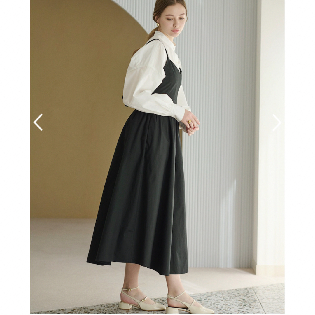 FOXEY(フォクシー)の新品同様スティナstina closet/stina/スティナ/オーバーブラウス レディースのトップス(シャツ/ブラウス(長袖/七分))の商品写真