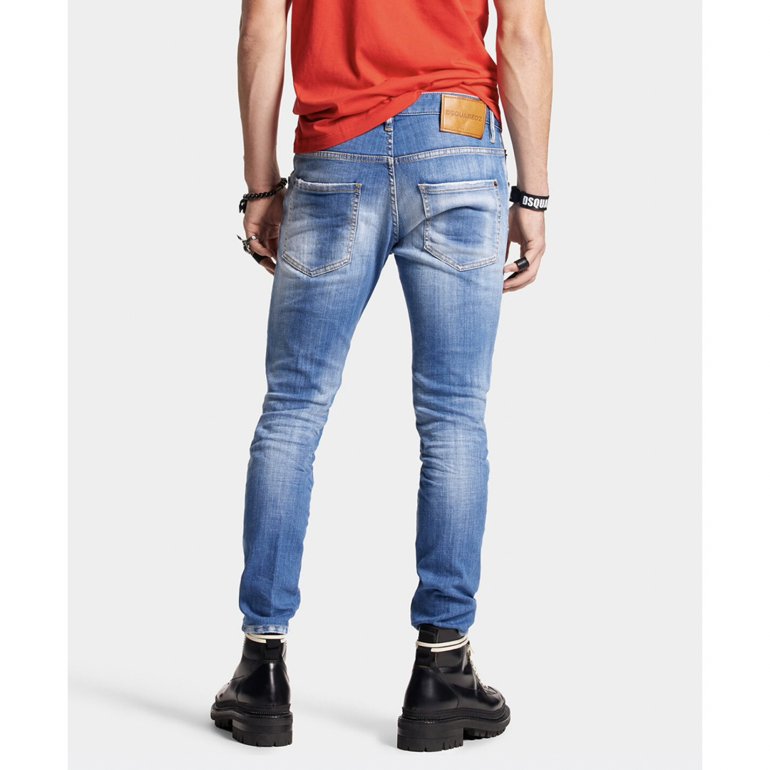 DSQUARED2(ディースクエアード)の2023SS MEDIUM DC WASH SKATER JEANS 44 メンズのパンツ(デニム/ジーンズ)の商品写真