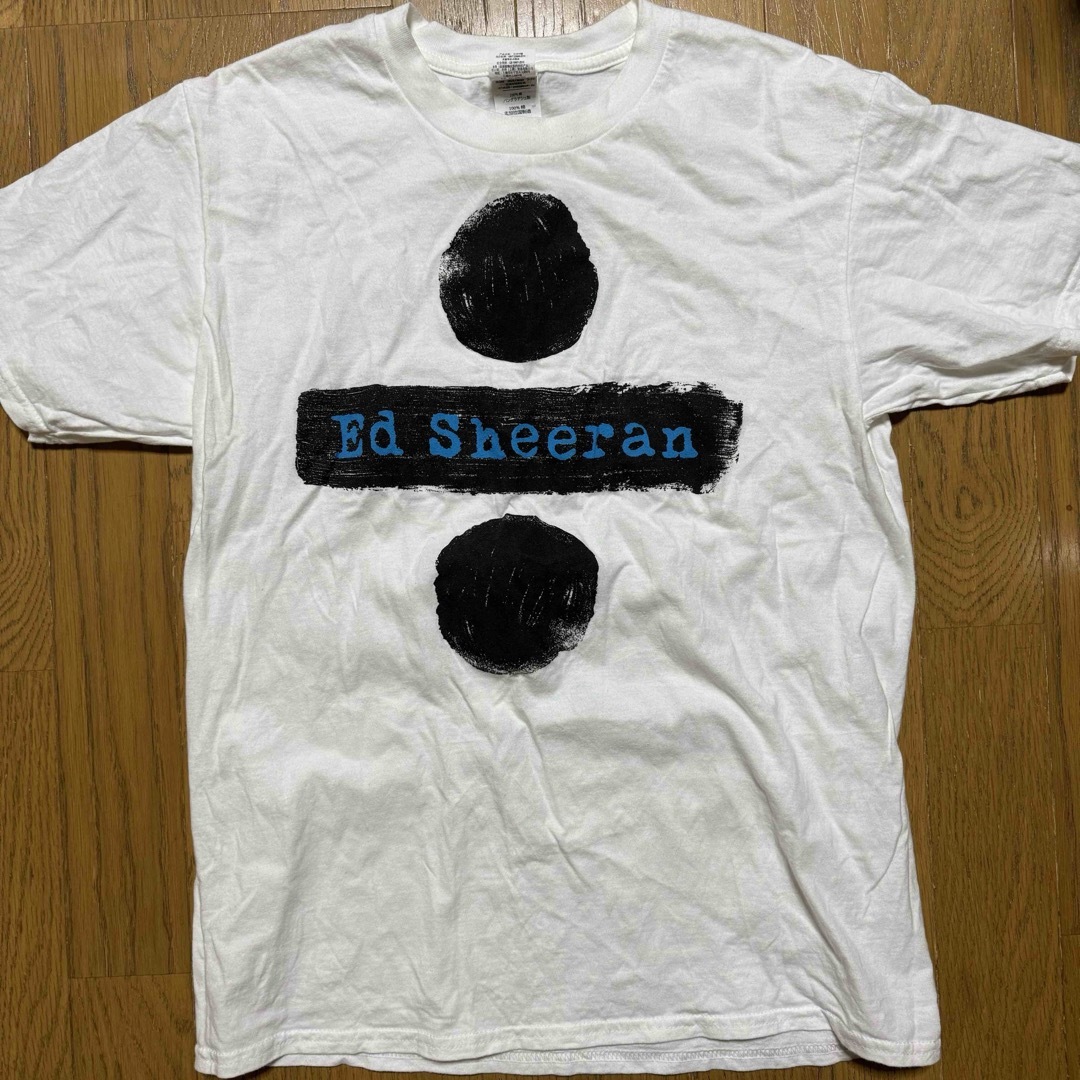 Ed Sheeran　エドシーラン　武道館　ライブTシャツ　Mサイズ レディースのトップス(Tシャツ(半袖/袖なし))の商品写真