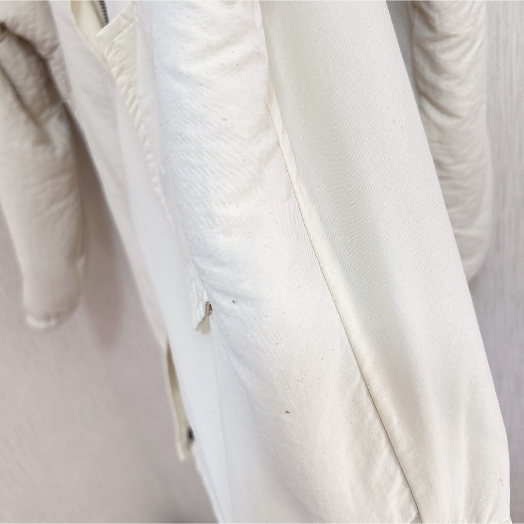 SM2(サマンサモスモス)のサマンサモスモスブルー リバーシブルボアマウンテンパーカー キナリ ホワイト レディースのジャケット/アウター(ブルゾン)の商品写真