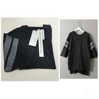 アメリカーナ(AMERICANA)のムツコ様専用 新品タグ付＜AMERICANA＞バックＶネックフットボールＴシャツ(Tシャツ(長袖/七分))