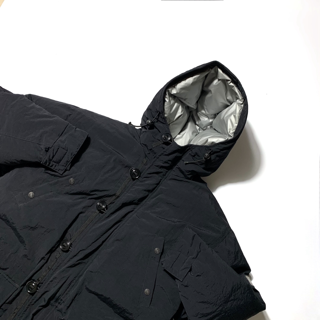 DKNY(ダナキャランニューヨーク)の【肉厚極暖‼️90% グースダウン】DKNY ダウン　ブラック　Lサイズ メンズのジャケット/アウター(ダウンジャケット)の商品写真